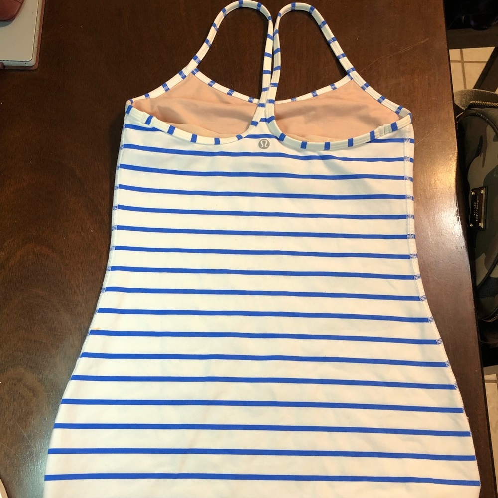 Lululemon Razorback tank - Picture 2 of 6